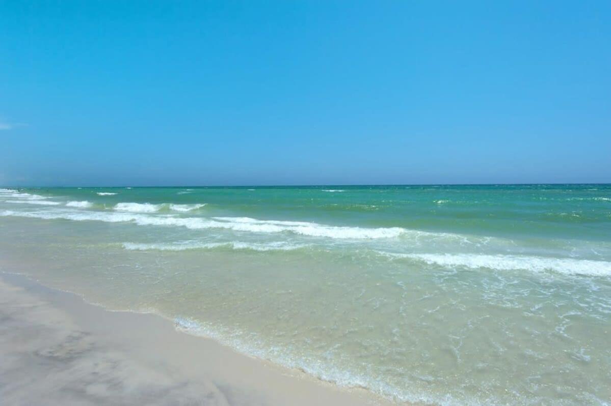 Brightly Furnished Beachfront Condominium By Brightwild Panama City Beach Bagian luar foto